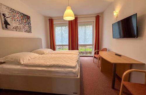 Marzahn Apartment | Discover Schwalbenflug 1 Berlin: Family-Friendly Retreat