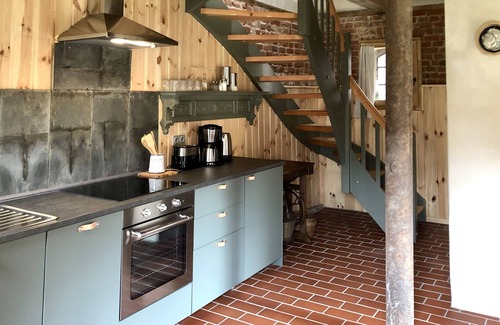 Oberhavel Apartment | Schwalbennest: Cozy Maisonette with Lake View & Pool