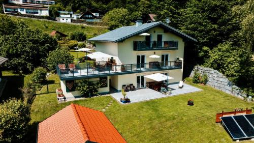 Velden am Worther See Apartment | Ideal Escape at Schwalbennest Velden with Ocean Views