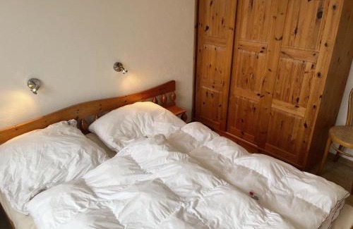 Suederhafen House | Oceanfront Retreat: Schwalbennest - Fewo 1 with Pet Friendly Perks