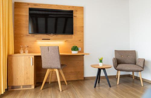 Uehlingen-Birkendorf House | Guest Rated: Schwarzwald-Pension Fechtig with Family Dining