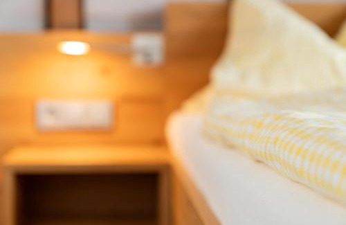 Uehlingen-Birkendorf House | Guest Rated: Schwarzwald-Pension Fechtig with Family Dining
