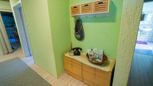 Geschwend Apartment | Explore Schwarzwaldferienwohnung Oberle: Pet-Friendly Retreat