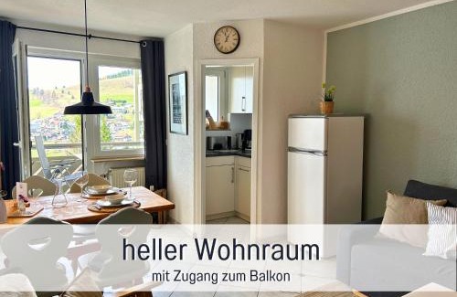 Todtnauberg Apartment | Cozy SchwarzWaldnACHT: Mountain Views & Sauna Retreat