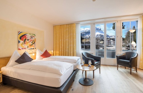 Maloja Hotel | Exceptional Schweizerhaus Swiss Quality Hotel with Spa & Dining