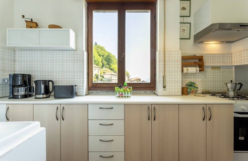 Garzeno Apartment | Sciura Elena's Terrace With Lake, Mounts & Valley, 3 Br Apartment By Halldis