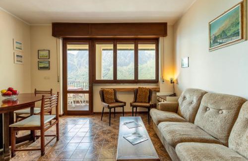 Garzeno Apartment | Scenic Sciura Elena's Terrace: Breathtaking Views Await