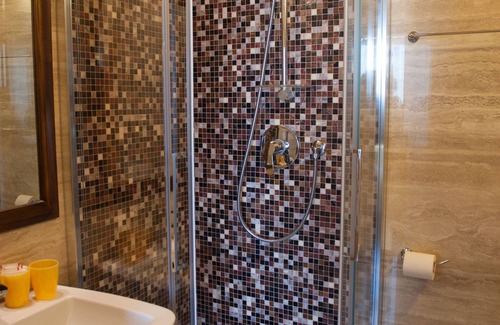 Riomaggiore House | Cozy Scorci Di Mare: Guest Rated 9.8 with Family-Friendly Perks