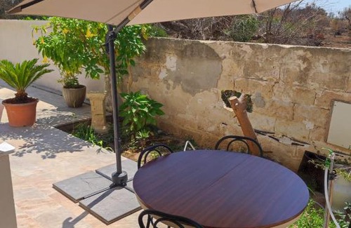 Torre Squillace House | Scorci di Mare Tre: Ocean View & Family-Friendly Retreat