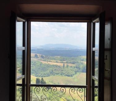 Legoli Apartment | Pet-Friendly Retreat at Scorcio d'Infinito Hotel