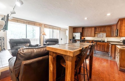 Vail Apartment | Scorpio Condo: Breathtaking Views of Vail Mountain