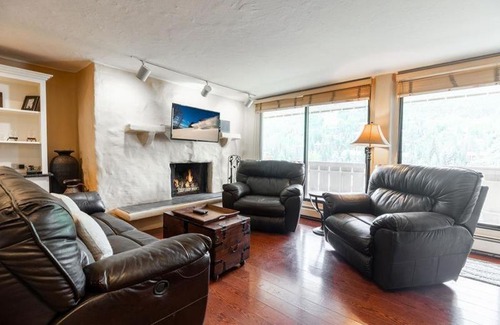 Vail Apartment | Scorpio Condo: Breathtaking Views of Vail Mountain