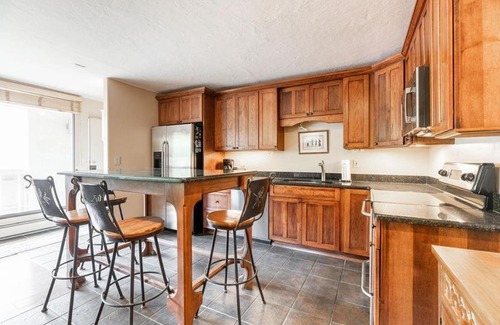 Vail Apartment | Scorpio Condo: Breathtaking Views of Vail Mountain