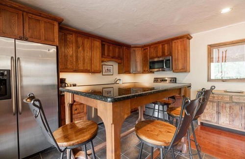 Vail Apartment | Scorpio Condo: Breathtaking Views of Vail Mountain