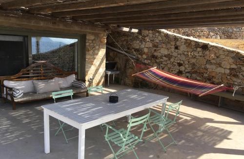 Ganema House | Serifians - Oceanfront Retreat with Pet-Friendly Amenities