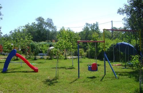 Dassia Apartment | Child-Friendly Scorpios Apartments with a 9.4/10 Rating