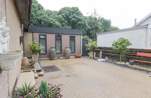 Powfoot House | Discover Scotia At The Pow: Pet-Friendly 4-Star Retreat