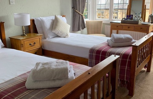 Hathersage Hotel | Experience Comfort at Scotsman's Pack Hotel - 4-Star Retreat