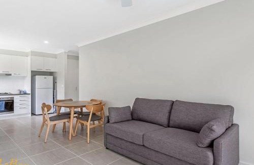 Anna Bay Apartment | Romantic Escape at Scott Street: Guest Rated 9.7/10