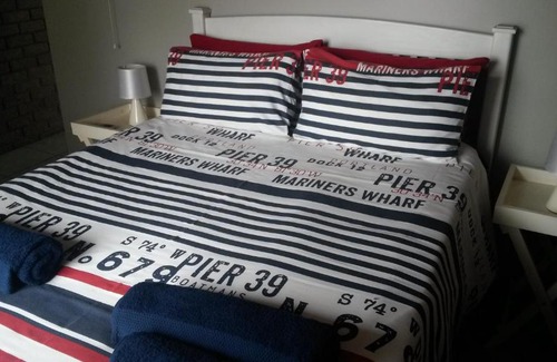 Scottburgh South Apartment | Inviting Scottiesview: Family-Friendly with Pool Access