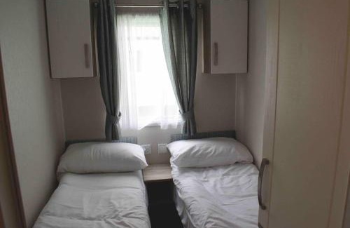 Stevenston Apartment | Welcoming Scottish Holiday Home with Pool & Pet-Friendly Perks