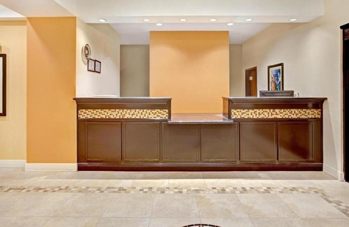 La Porte Hotel | Budget-Friendly Scottish Inns and Suites in La Porte