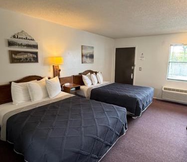 Osage Beach Hotel | Cozy Scottish Inns Motel with Oceanfront Views in Osage Beach