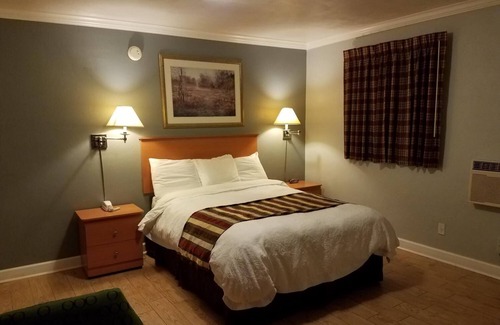 Okeechobee Hotel | Relaxing Retreat at Scottish Inns Okeechobee: 8.6/10 Rating