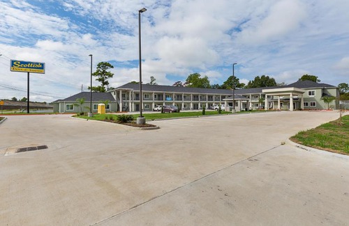 Barrett Hotel | Comfortable Scottish Inns & Suites in Crosby for Families