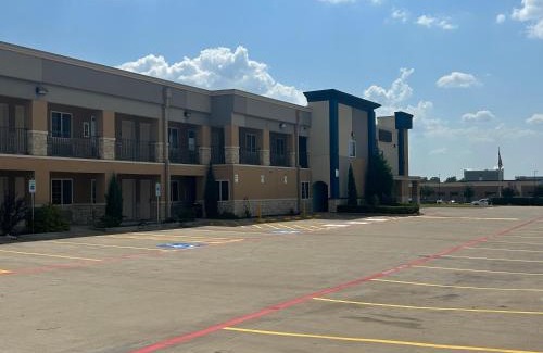 Fort Worth Hotel | Budget-Friendly Stay at Scottish Inns White Settlement