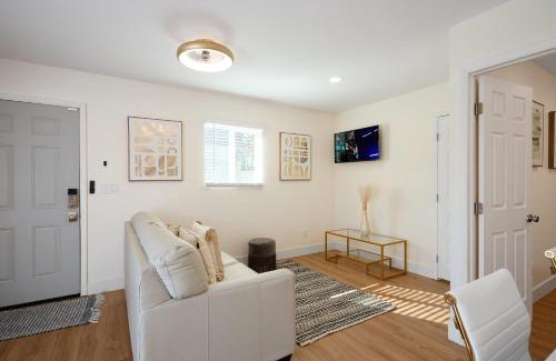 New Papago Parkway House | Scottsdale - 631 N 74th Pl