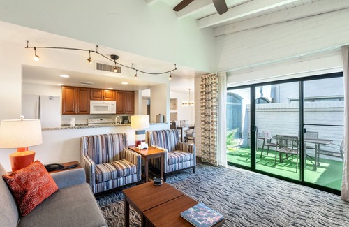 Arcadia Resort | Experience Scottsdale Camelback Resort with Pool and Spa