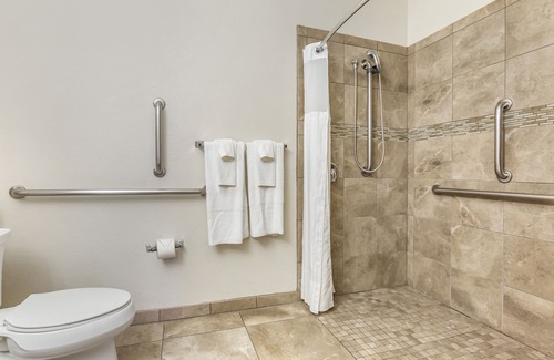 Scottsdale Links Resort | Relax at Scottsdale Links Resort: 2-Bedroom Suite with Pool