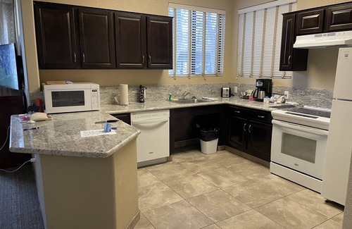 North Scottsdale Resort | Scottsdale Links Resort: 2BDRM, Pools & Full Kitchen Awaits