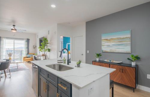 Desert View Village Apartment | Prime Location Near Kierland with King Bed & Scenic Pool