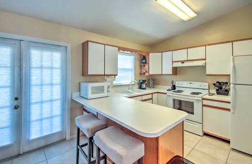 Highland Condo | Inviting Sebring Condo with Pool, Spa & Screened Porch