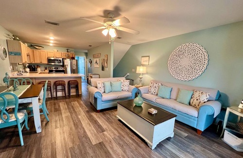 Port St. Joe House | Charming Oceanfront Retreat with Pool & Beach Access