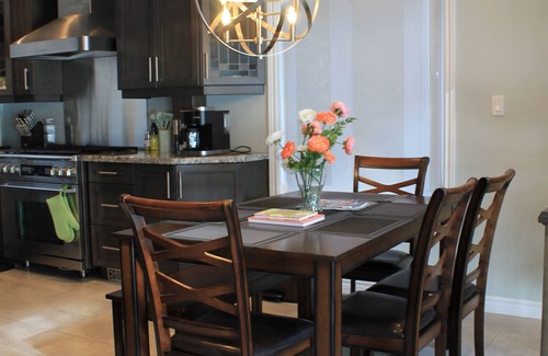 Valentia Cottage | Experience Scugog Lake House: Hot Tub, Sauna & Oasis Views