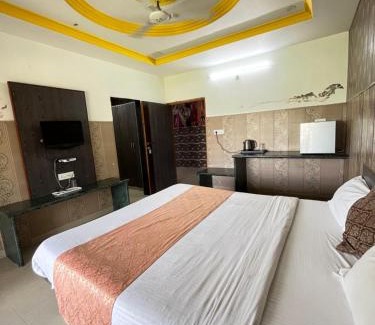 Kankroli Resort | SD Family Resort CLUB-BAR&SPA l just 7km from shreenathji Nathdwara by SK 966o9o1oo6