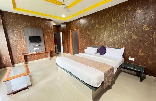 Kankroli Resort | SD Family Resort CLUB-BAR&SPA l just 7km from shreenathji Nathdwara by SK 966o9o1oo6