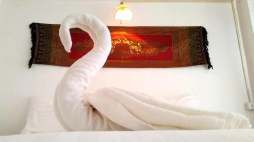 Vang Vieng Hotel | Budget-Friendly SD View Hotel with Family Amenities