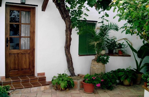 Casas de Santa Cruz House | Pet-Friendly Stay at Señorío de Monterruiz - Rated 9/10
