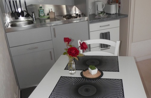 Bagnoles-de-l'Orne Apartment | Guest Rated 9.8: Ideal Seasonal Rental in Bagnoles de l'Orne