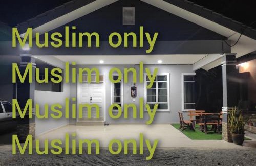 Kampung Ru Lima Apartment | Oceanfront Se SE d'Homestay Kelulut: Guest Rated 9/10