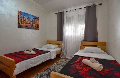 Dobrota Apartment | Relaxing Sea and Nature View Flat with Balcony in Kotor