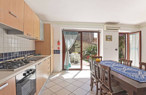 Orosei Apartment | Oceanfront Haven: Relaxation & Guest Rated 9.8/10