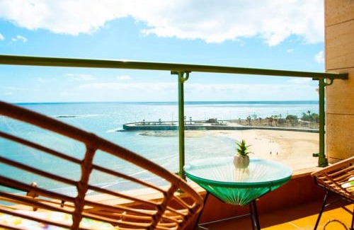 Arrecife Apartment | Beachfront Arrecife with Spectacular Views & Family-Friendly