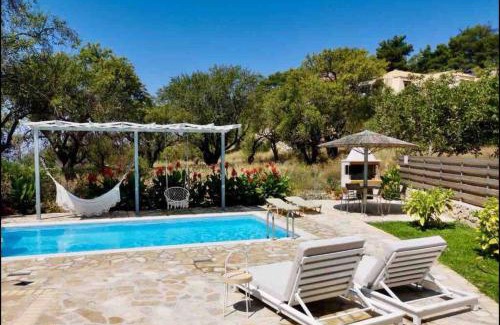 Kalamitsi Apartment | Exceptional Sea Breeze Apartments with Private Pool & Ocean View