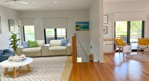 Elizabeth Beach House | Sea Breeze: Family-Friendly Retreat with Pet Amenities