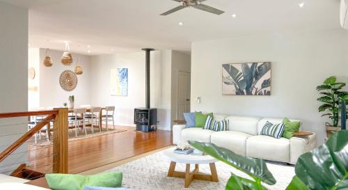 Elizabeth Beach House | Sea Breeze: Family-Friendly Retreat with Pet Amenities